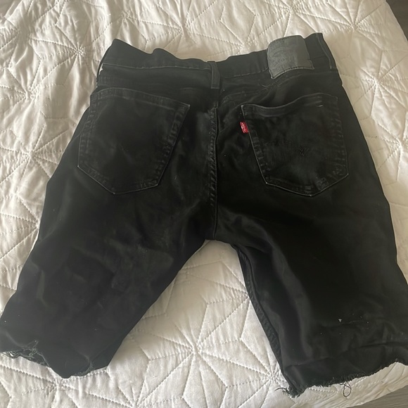 Levis Shorts - Picture 2 of 2